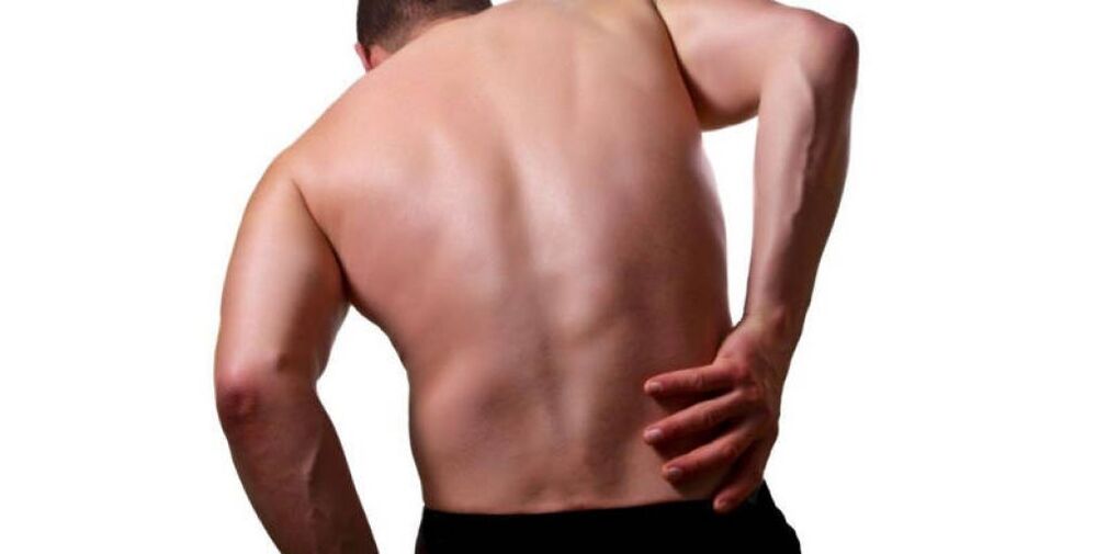 Schmerzen im Lendenwirbelbereich rechts werden meist durch eine Schädigung innerer Organe verursacht. 